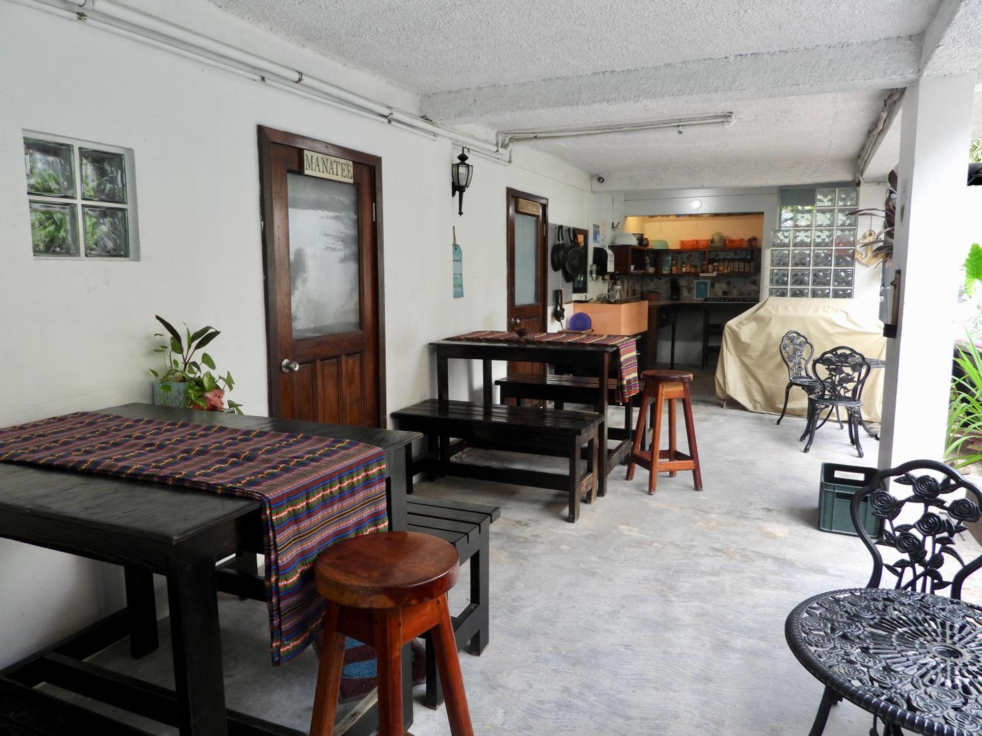 Sandbar Beachfront Hostel & Restaurant San Pedro  Ngoại thất bức ảnh