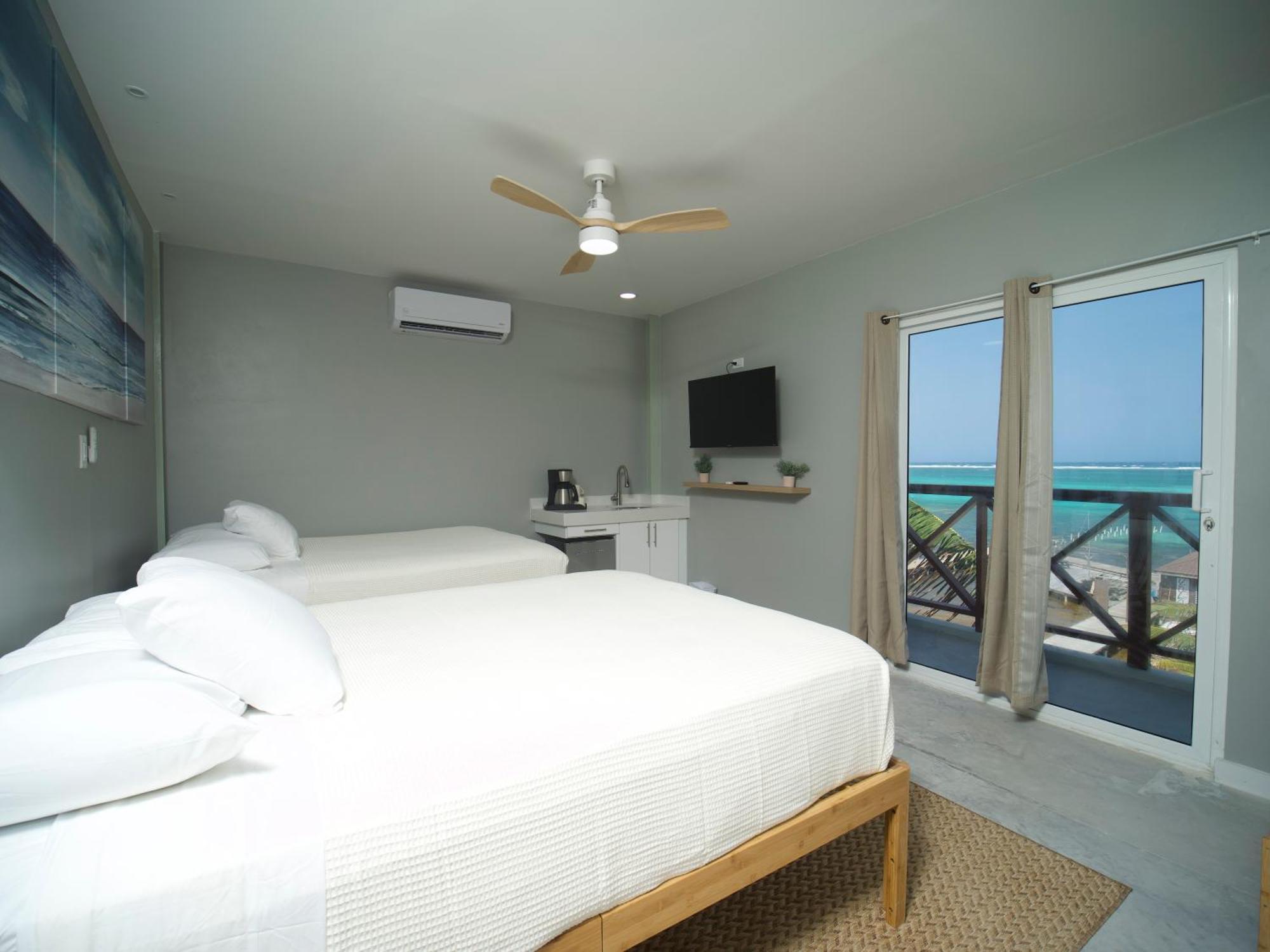 Sandbar Beachfront Hostel & Restaurant San Pedro  Ngoại thất bức ảnh
